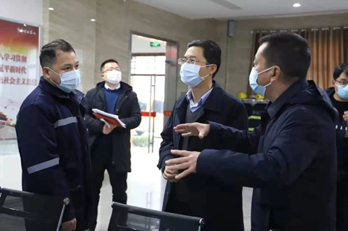 宜都市委副書記、市長(zhǎng)李澤剛到楚星公司慰問市拔尖人才